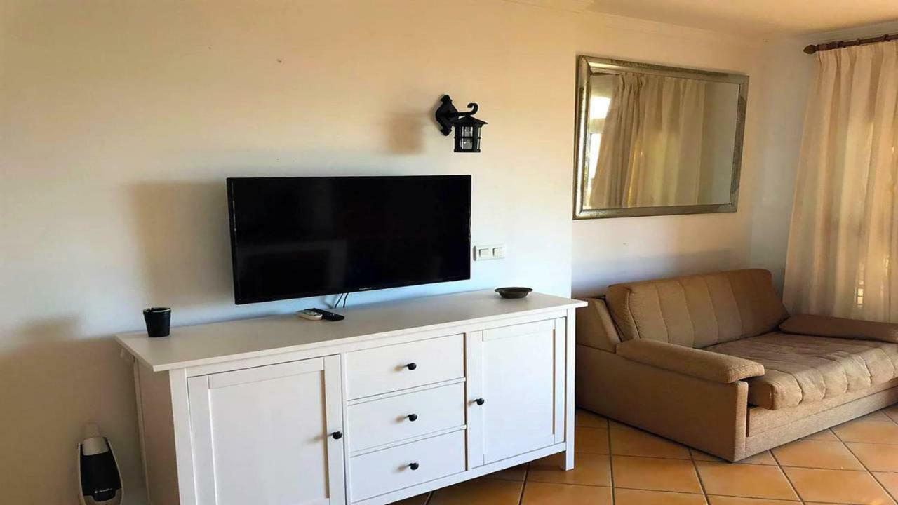 Dona Lola Micaela - Fully Equiped 1 Bedroom Ground Floor Beach Front Apartment With Direct Access To The Beach Of Calahonda - Costa Del Sol - Cs155 Sitio de Calahonda Екстер'єр фото